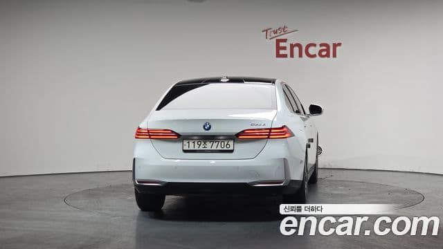 BMW 5시리즈 (G60), 2025 4