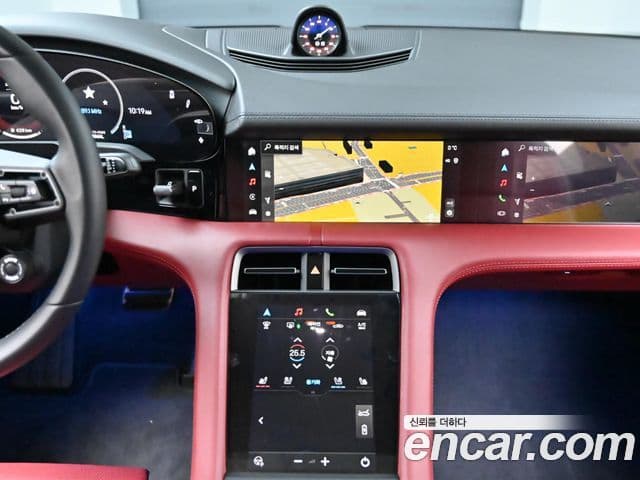 Porsche 타이칸 4S, 2025 14
