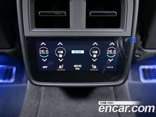 Porsche 타이칸 4S, 2025 16