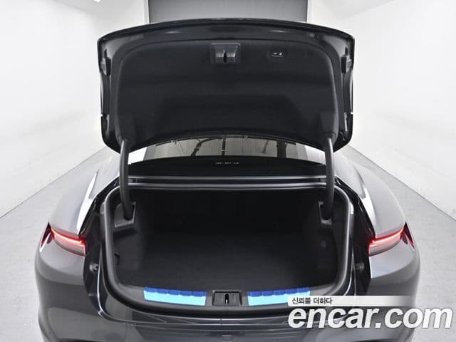 Porsche 타이칸 4S, 2025 20