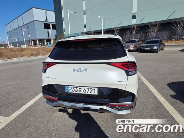 Kia Sportage 5세대 гибрид Signature 2WD, 2024 7