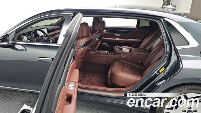 Genesis G90 (RS4) бензин 3.5 турбо e-S/C AWD LWB, 2023 13