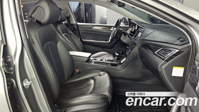 Hyundai LF Sonata гибрид Modern, 2017 10