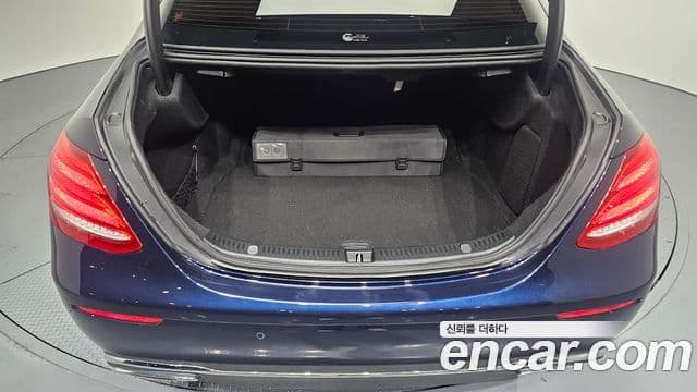 Mercedes-Benz E-класс W213 Avantgarde, 2019 20