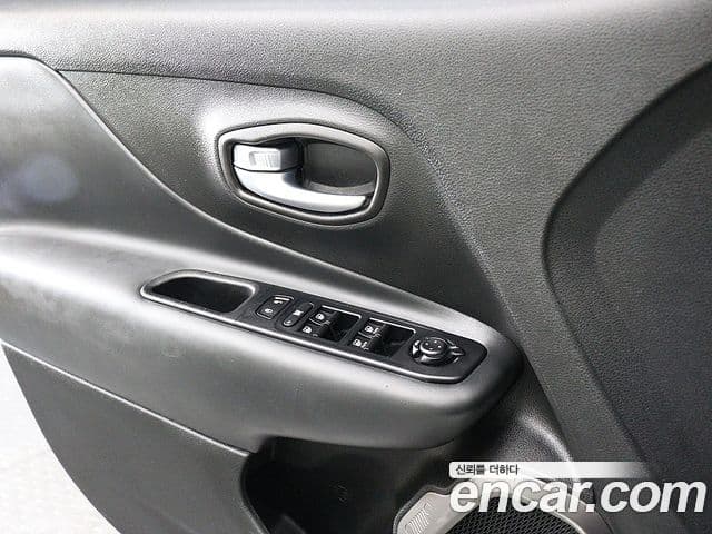 Jeep Renegade 2.4 Limited, 2019 13