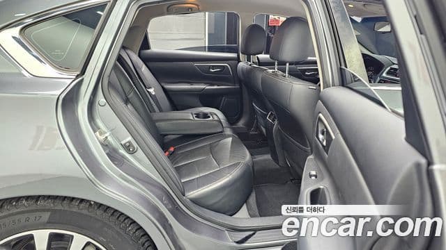 Nissan 알티마 L33, 2017 12