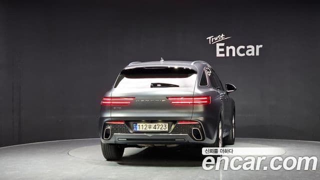 Genesis GV70, 2021 4