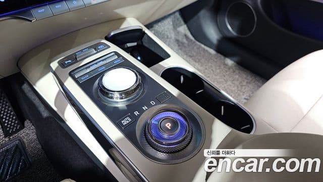 Genesis GV70, 2021 9