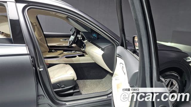 Genesis GV70, 2021 11