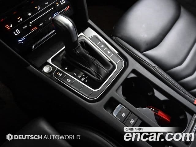 Volkswagen 아테온 2.0 TDI R-LINE 4모션, 2022 9