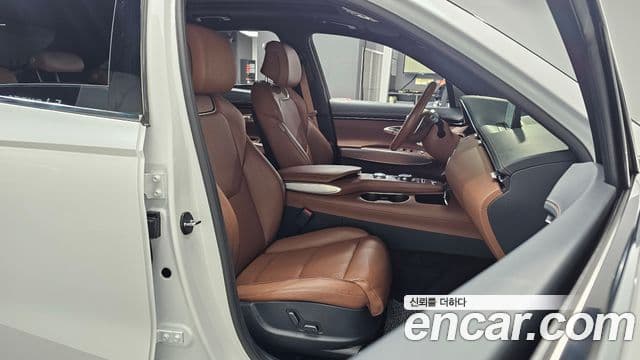 Genesis GV70, 2024 10