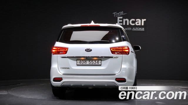 Kia The / новый New Carnival Noblesse, 2019 4