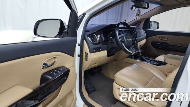 Kia The / новый New Carnival Noblesse, 2019 10