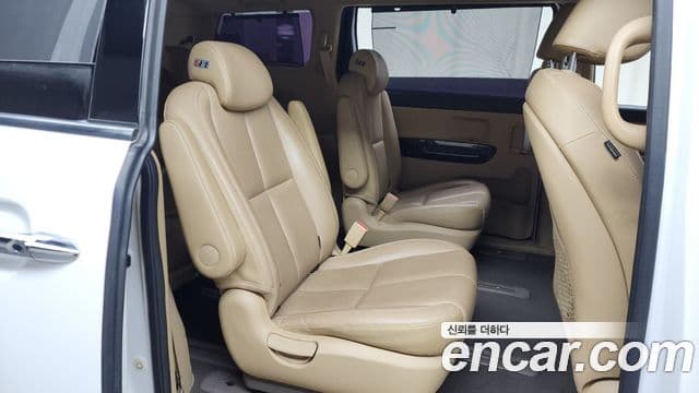 Kia The / новый New Carnival Noblesse, 2019 12