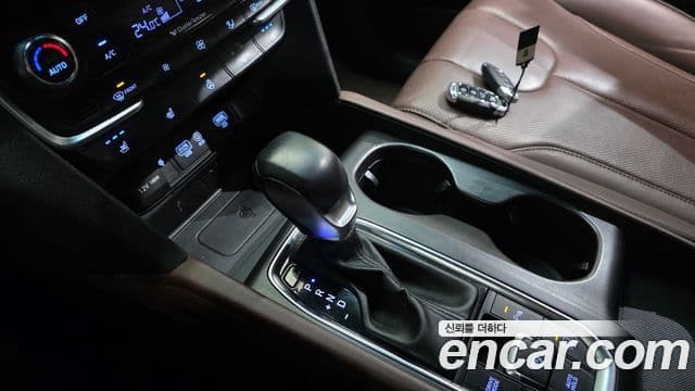 Hyundai Santa Fe TM Inspiration, 2019 9