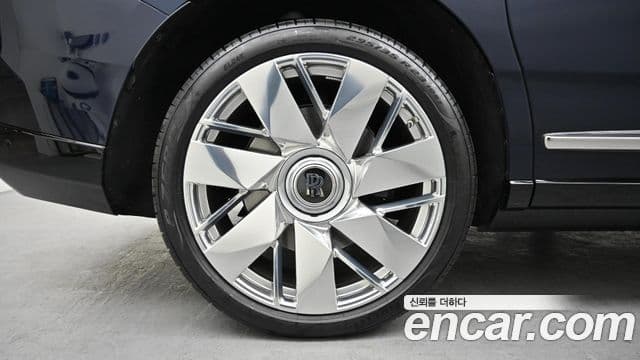 Rolls-Royce Cullinan, 2025 все фото