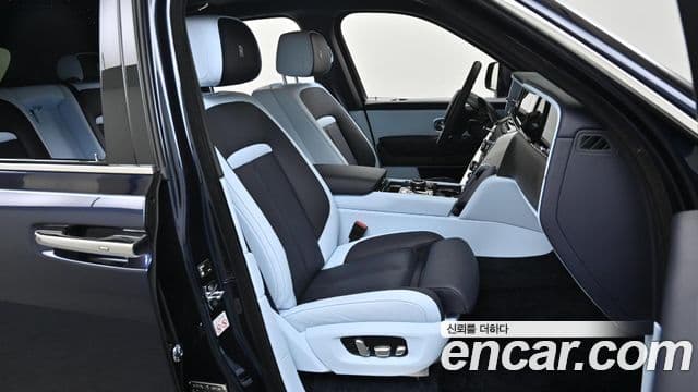 Rolls-Royce Cullinan, 2025 10