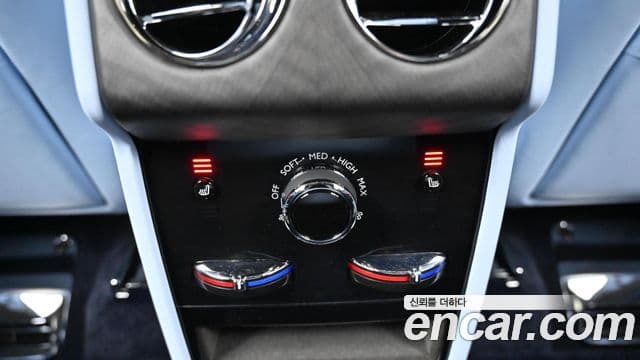 Rolls-Royce Cullinan, 2025 16