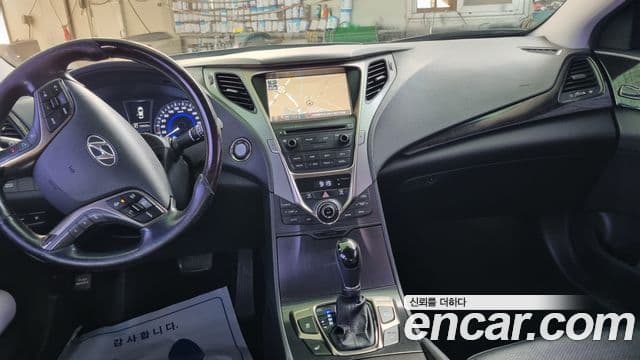 Hyundai Grandeur HG Modern, 2014 8