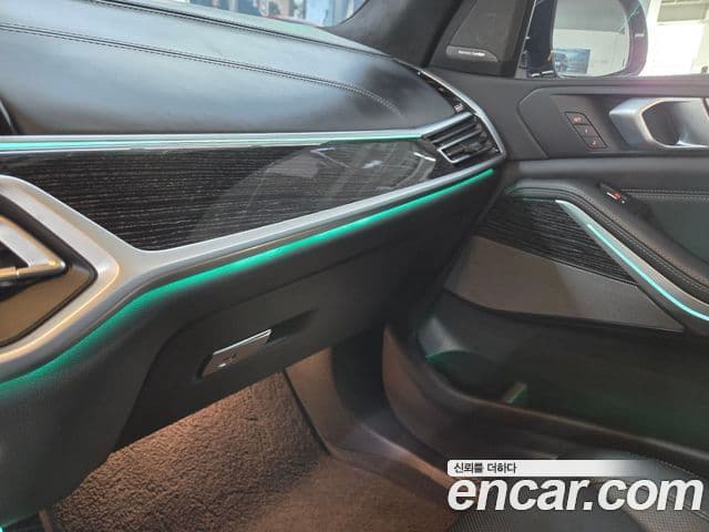 BMW X7 (G07) xDrive 40i M Sport 6인승, 2021 13