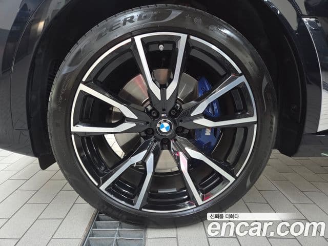 BMW X7 (G07) xDrive 40i M Sport 6인승, 2021 19