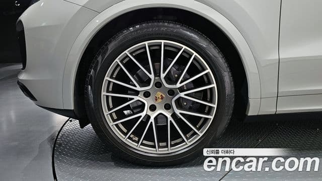 Porsche Cayenne (PO536) 3.0 купе Platinum Edition, 2022 все фото