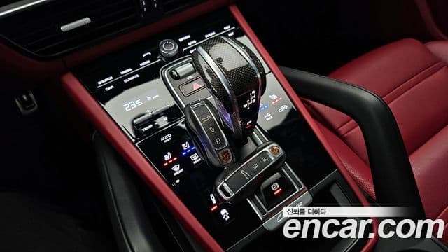 Porsche Cayenne (PO536) 3.0 купе Platinum Edition, 2022 9