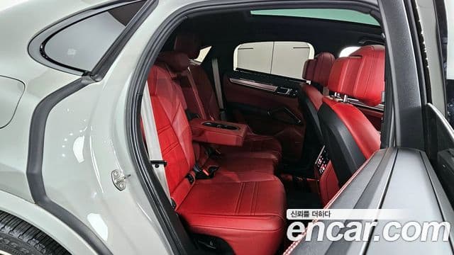 Porsche Cayenne (PO536) 3.0 купе Platinum Edition, 2022 12