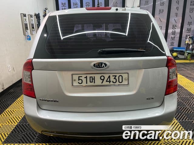 Kia 뉴카렌스 топовая версия, 2008 6