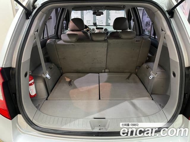 Kia 뉴카렌스 топовая версия, 2008 8