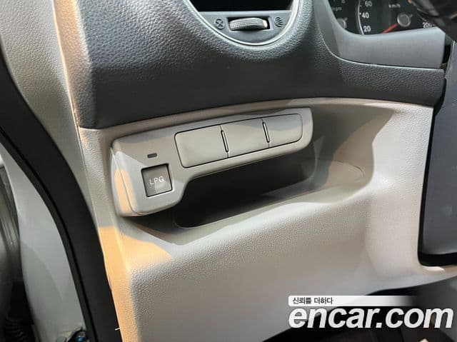 Kia 뉴카렌스 топовая версия, 2008 14