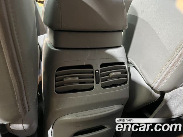 Kia 뉴카렌스 топовая версия, 2008 17