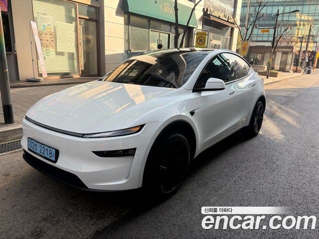 Tesla модель Y, 2025 7