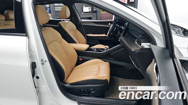 Kia K5 3세대 Signature, 2023 10