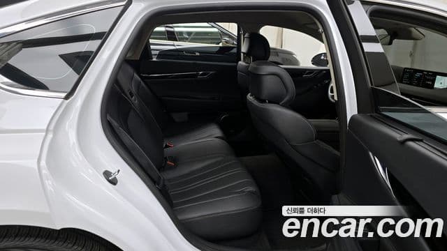 Genesis G80 (RG3) бензин 2.5 турбо AWD, 2024 12