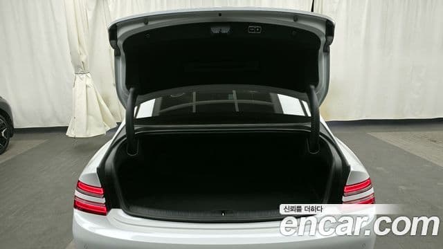 Genesis G80 (RG3) бензин 2.5 турбо AWD, 2024 20