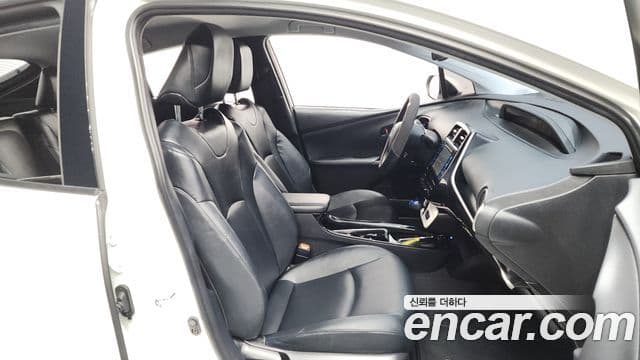 Toyota 프리우스 Prime, 2017 11