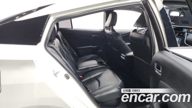 Toyota 프리우스 Prime, 2017 12