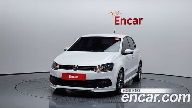 Volkswagen 폴로 5세대, 2015 3