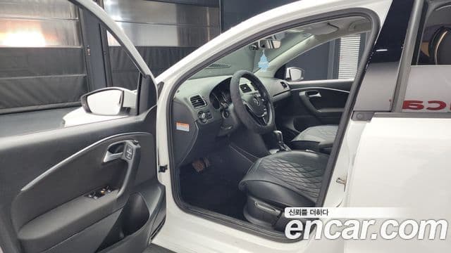 Volkswagen 폴로 5세대, 2015 10