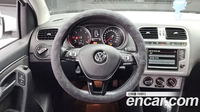 Volkswagen 폴로 5세대, 2015 13