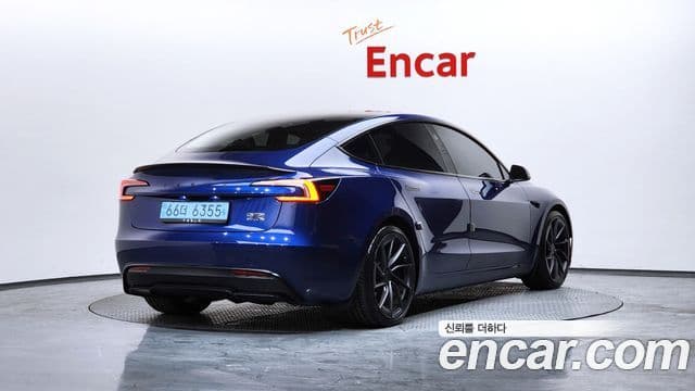 Tesla модель 3 performance AWD, 2025 2
