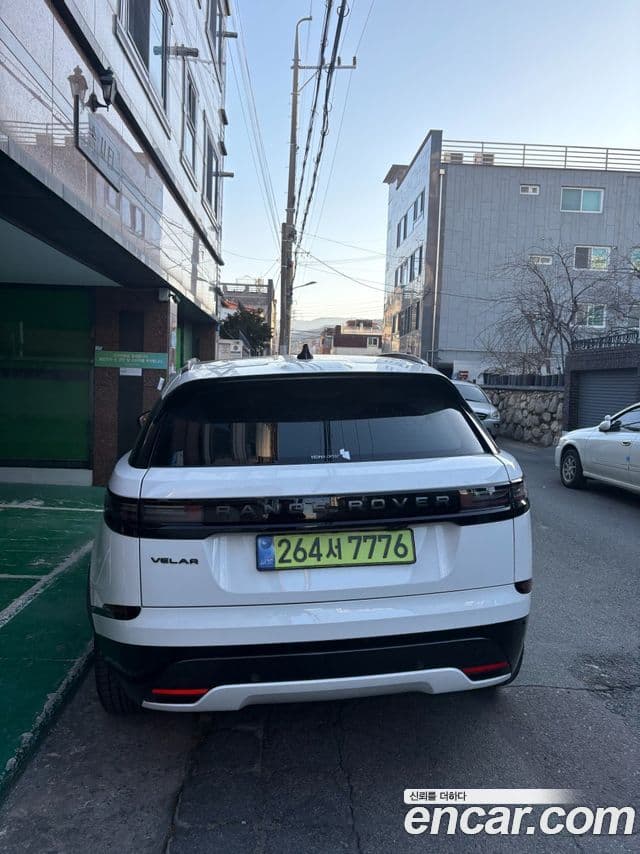 Land Rover Range Rover Velar 2.0 P250 Dynamic SE, 2026 4