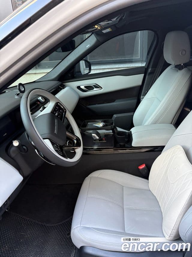 Land Rover Range Rover Velar 2.0 P250 Dynamic SE, 2026 все фото