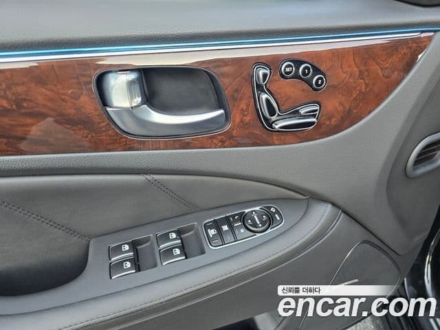 Hyundai Equus(новый кузов / новое поколение) Exclusive, 2013 12