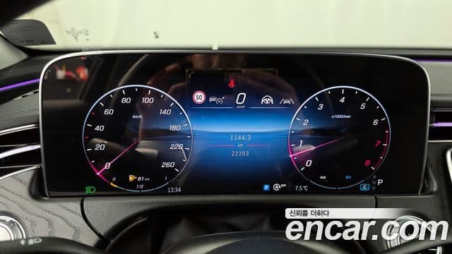 Mercedes-Benz E-класс W214 Avantgarde, 2025 8