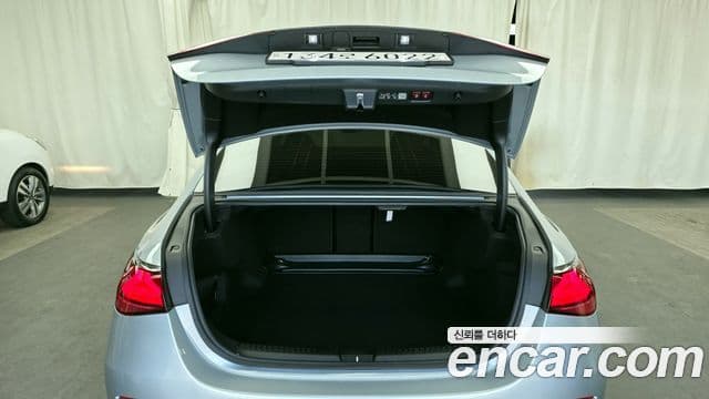 Mercedes-Benz E-класс W214 Avantgarde, 2025 20