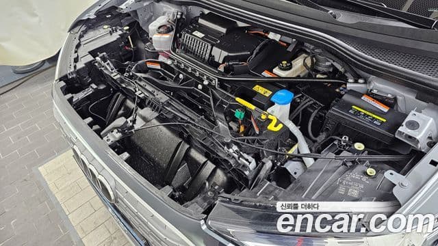 Audi Q4 e-Tron (F4), 2025 6