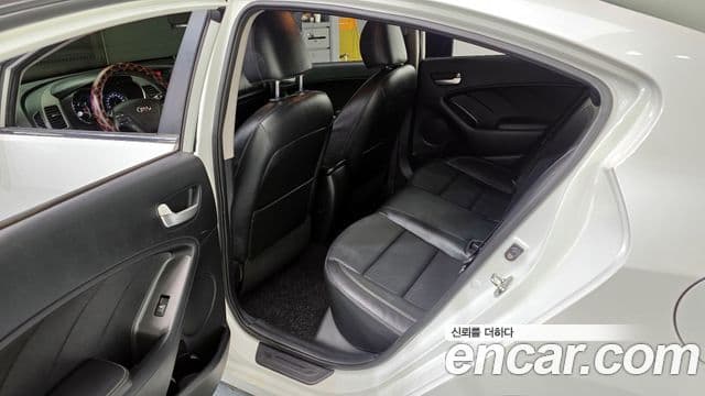 Kia K3 Special, 2015 11