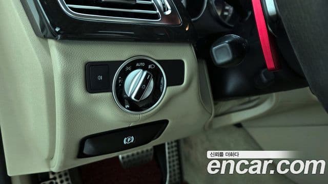 Mercedes-Benz CLS-класс W218 CLS63 AMG, 2012 16